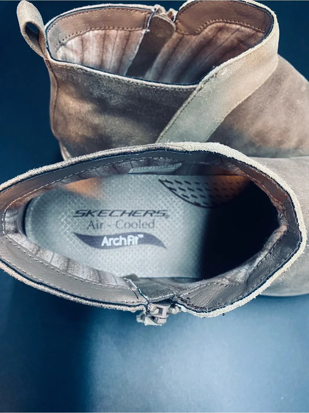 Skechers Men's Tan Suede Chukka Boots